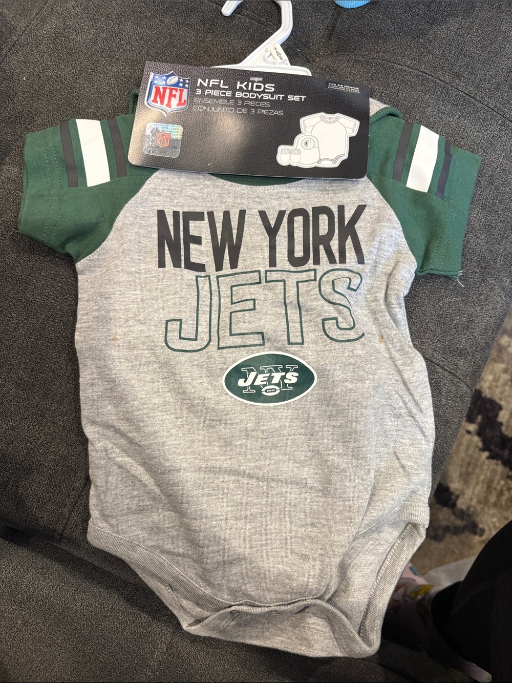 NFL New York Jets Gray and Green Baby Bodysuit 3-6 months Brand New